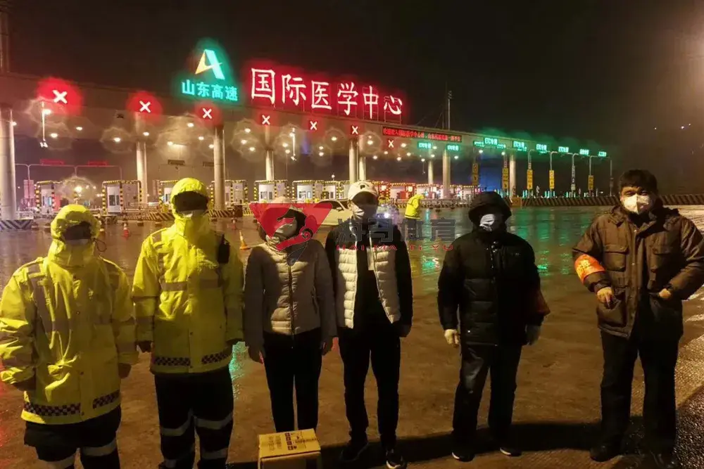 岂曰无衣，与子同裳。非凡娱乐助力槐荫区政协抗击新冠肺炎疫情。